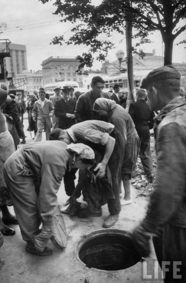 Повседневная жизнь советских людей  (50-60-х гг.) в фотографиях Lisa Larsen, фото № 15