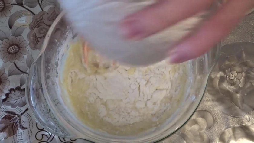 Запеканка с рисом под соусом в духовке