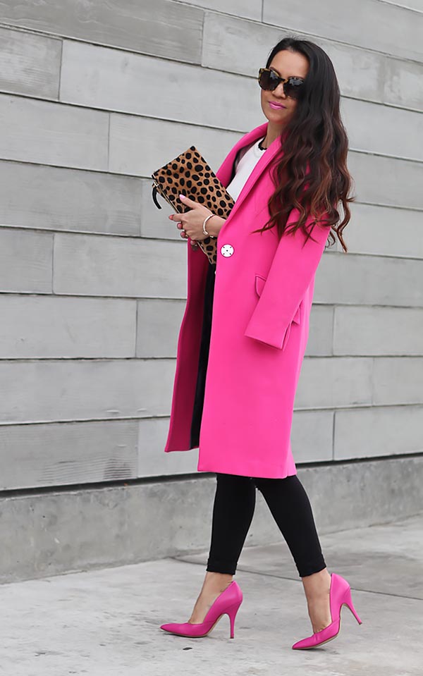 розовое пальто средней длины