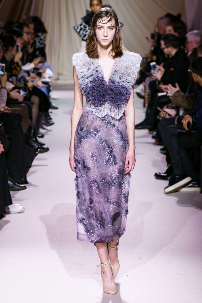 Красивое сиреневое платье Mary Katrantzou