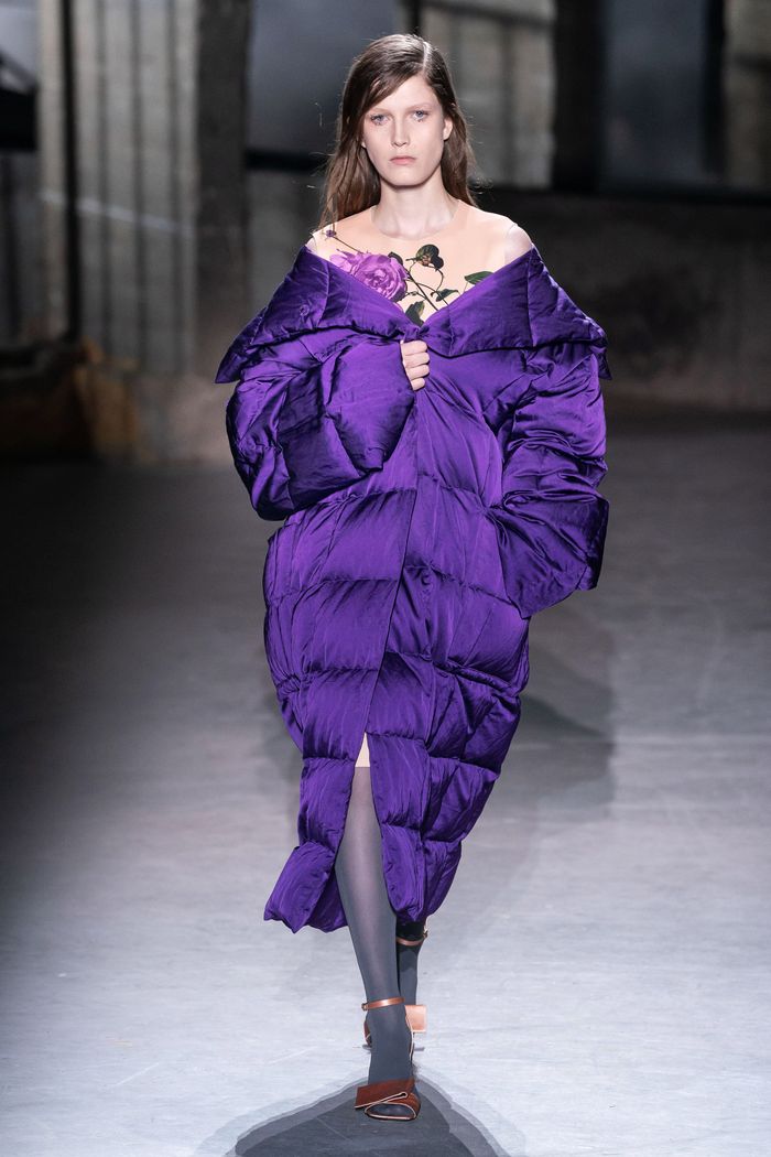 Модный пуховик осень-зима 2019-2020 Dries Van Noten