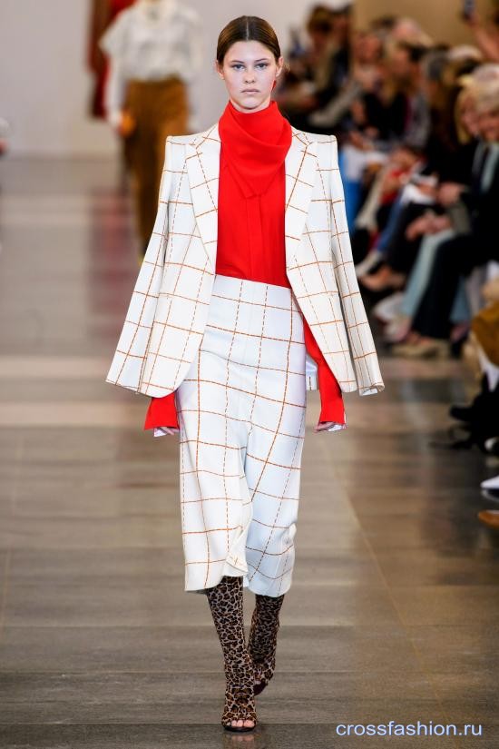 Victoria Beckham fall 2019 1